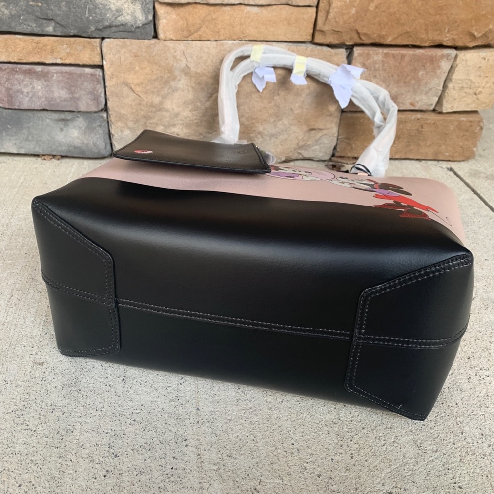 Authentic Kate spade Disney reversib tote/wristlet - Picture 6 of 16